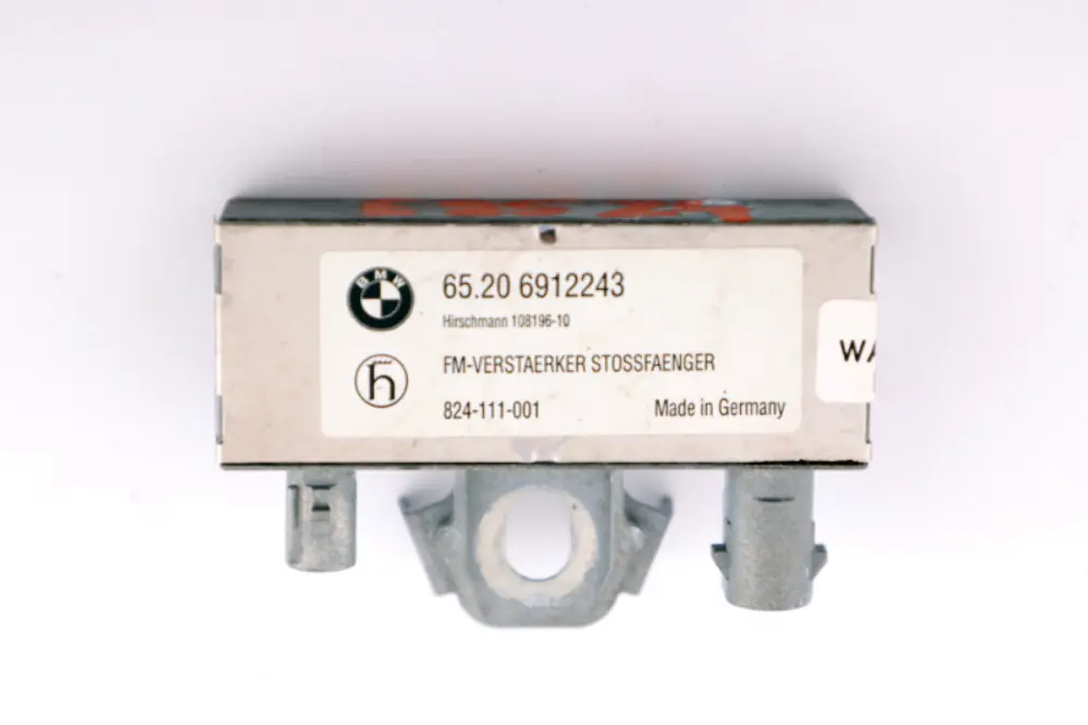Antennenverstärker FM für BMW Z4 er E85 E86 mit Teilenummer 65206912243 BMW Z4 er E85 E86 Antennenverstärker FM - SKU 6912243 - Teilenummer 65206912243