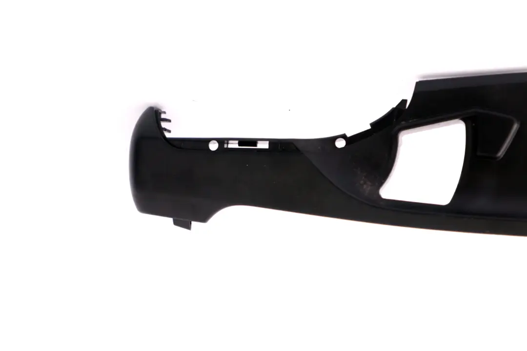 Apertura Sedile Esterno Destro Nero per BMW E87 E87N con numero di parte 7118482 BMW E87 E87N Apertura Sedile Esterno Destro Nero - SKU 7118482-2 - Numero di parte 7118482