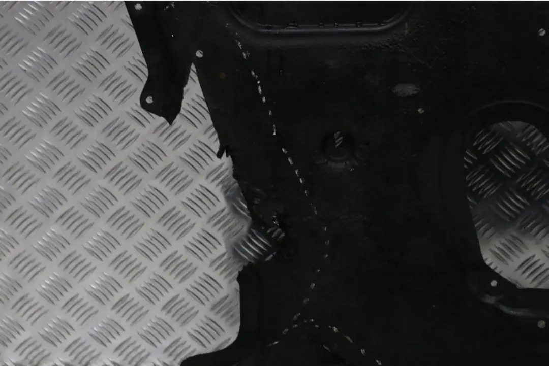 Unterbodenverkleidung Mitte 5175 für BMW 5 er E60 E61 6 Diesel mit Teilenummer 7154147 BMW 5 er E60 E61 6 Diesel Unterbodenverkleidung Mitte 5175 - SKU 7154147-6 - Teilenummer 7154147