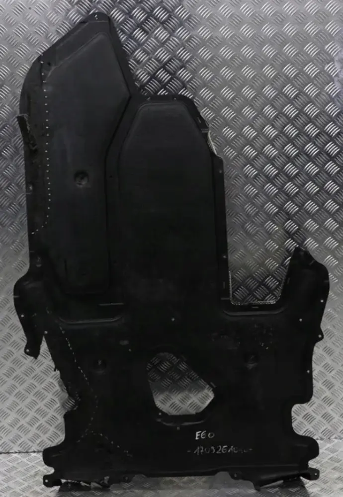 Unterbodenverkleidung Mitte 5175 für BMW 5 er E60 E61 6 Diesel mit Teilenummer 7154147 BMW 5 er E60 E61 6 Diesel Unterbodenverkleidung Mitte 5175 - SKU 7154147-6 - Teilenummer 7154147