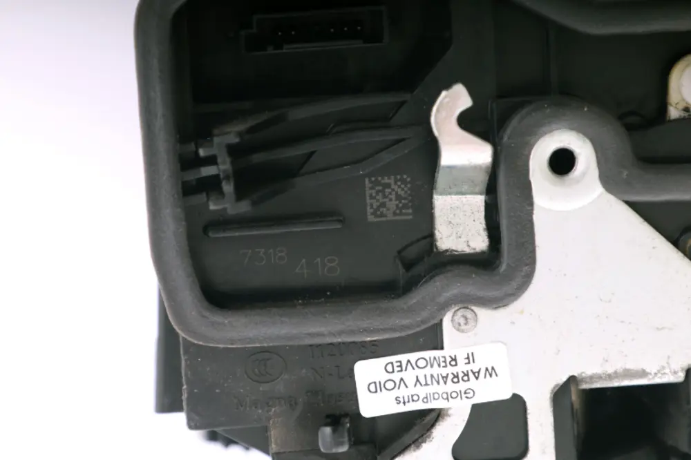 Systemschloss Destra per BMW E60 E87 F10 F30 con numero di parte 7318418 BMW E60 E87 F10 F30 Systemschloss Destra - SKU 7318418 - Numero di parte 7318418