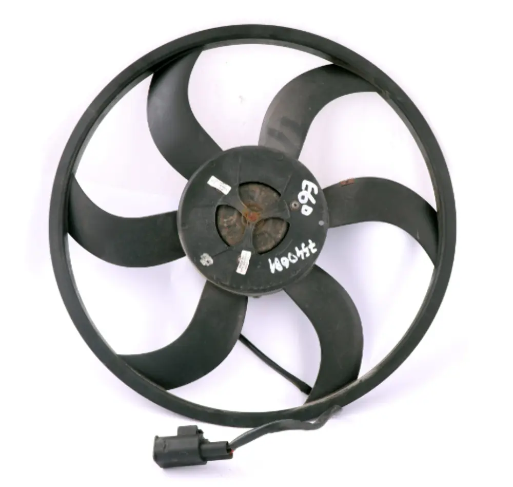 Essence N52 N52N Linceul Avec Ventilateur 400W 6931231 pour BMW E60 E61 E63 à propos du numéro de pièce 7540681 BMW E60 E61 E63 Essence N52 N52N Linceul Avec Ventilateur 400W 6931231 - SKU 7540681 - Numéro de pièce 7540681