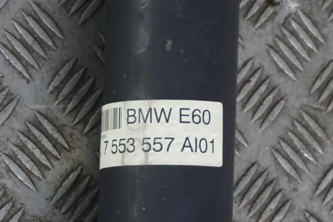 M57N Drive Prop Shaft Propshaft Automatic to BMW 5 E60 E61 525d 530d with Part number 7573581 BMW 5 E60 E61 525d 530d M57N Drive Prop Shaft Propshaft Automatic - SKU 7553557 - Part number 7573581