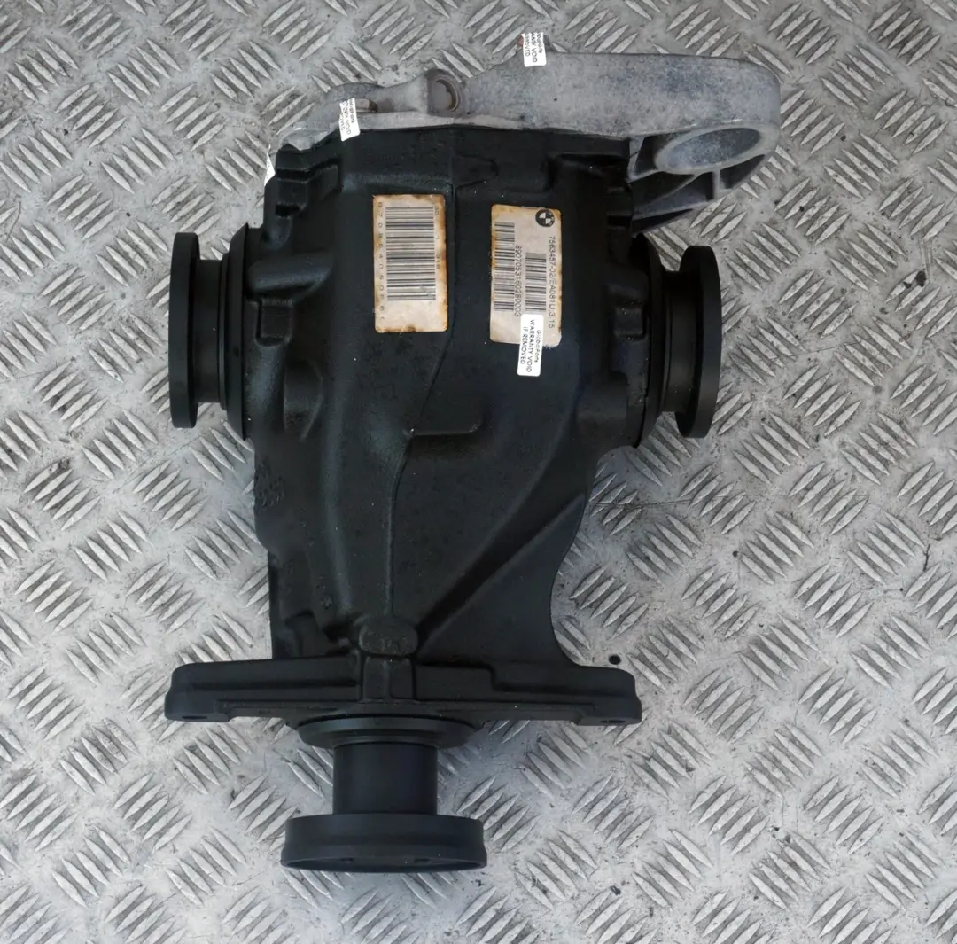 serii 5 E60 LCI Tylny Dyferencjał 3,15 Ratio 525i N53 GWARANCJA do BMW o numerze 7563457 BMW serii 5 E60 LCI Tylny Dyferencjał 3,15 Ratio 525i N53 GWARANCJA - SKU 7563457 - Numer Części 7563457