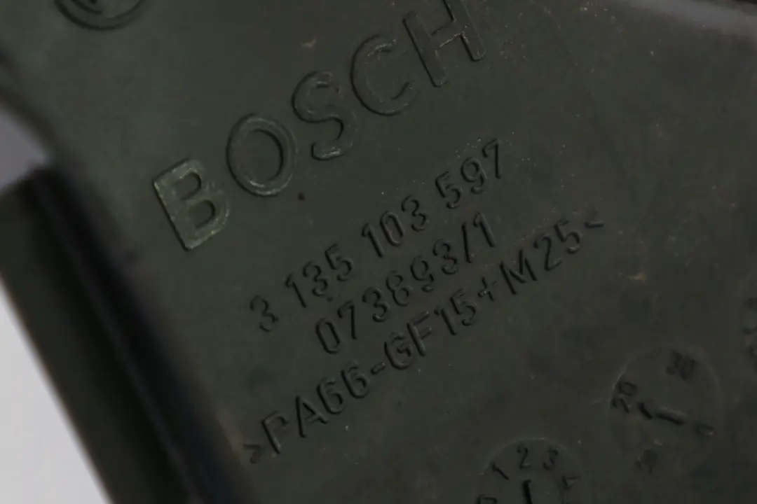 Struttura Ventola Con Ventola 7801993 per BMW E87 E90 E91 con numero di parte 7788905 BMW E87 E90 E91 Struttura Ventola Con Ventola 7801993 - SKU 7788905-2 - Numero di parte 7788905