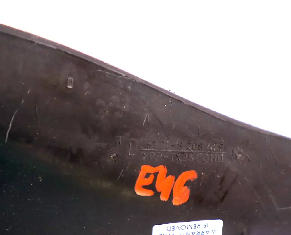 BMW E46 Parrilla Delantera Cubre Parabrisas Delantero Izquierdo - SKU 8208479 - Número de pieza 8208479