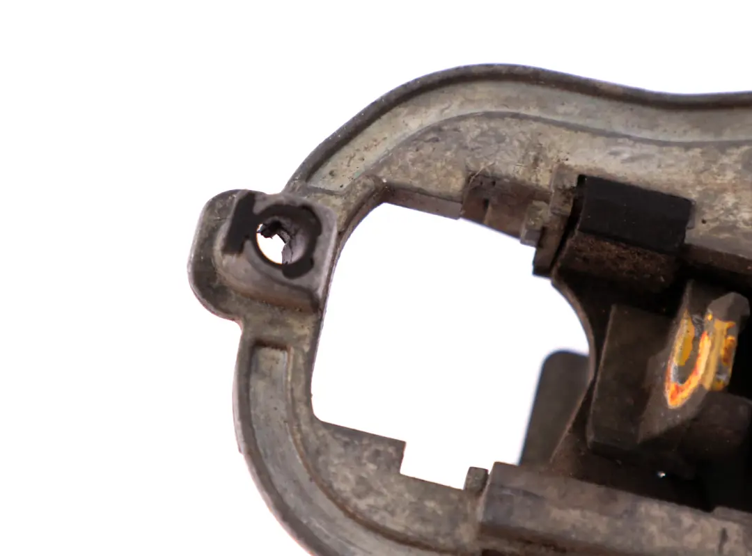 Vorne Links Tür Außen Türgriff Träger für BMW X5 E53 mit Teilenummer 8243615 BMW X5 E53 Vorne Links Tür Außen Türgriff Träger - SKU 8243615 - Teilenummer 8243615