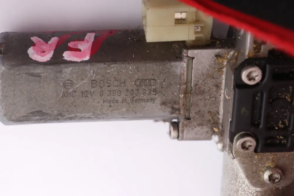 Fahrersitzh?henverstellung Memoire Rh pour BMW 5 7 X5 X6 R E60 E61 E65 E70 à propos du numéro de pièce 8320447 BMW 5 7 X5 X6 R E60 E61 E65 E70 Fahrersitzh?henverstellung Memoire Rh - SKU 8320447 - Numéro de pièce 8320447