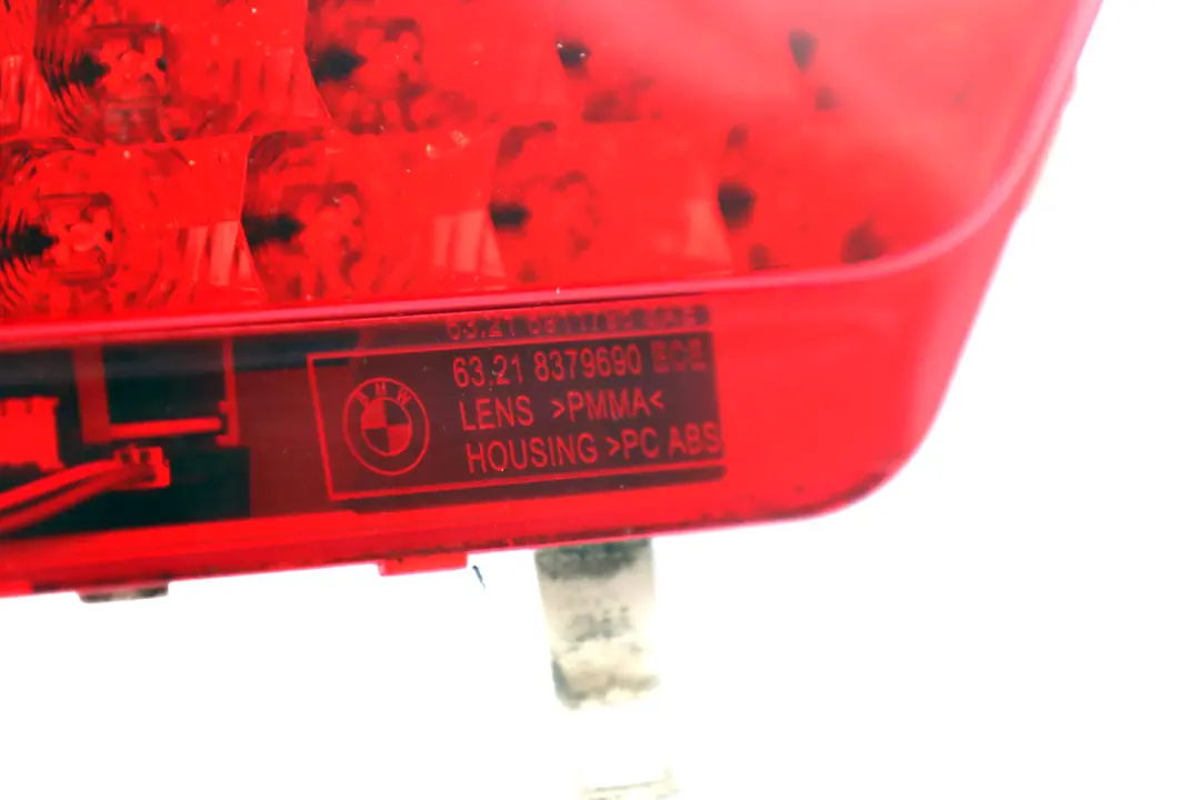 Right Rear Light In Trunk Lid Tail Lamp O/S to BMW 7 Series E65 E66 E67 with Part number 8379690 BMW 7 Series E65 E66 E67 Right Rear Light In Trunk Lid Tail Lamp O/S - SKU 8379690 - Part number 8379690