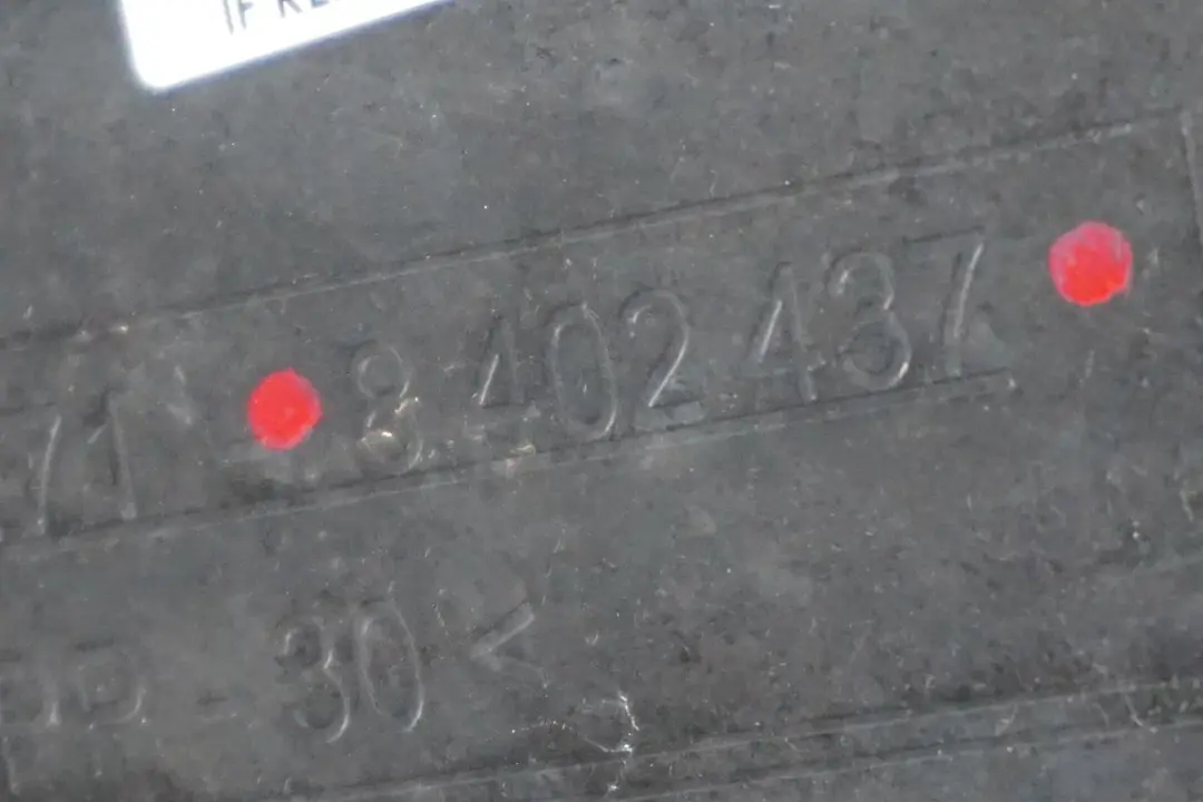  Osłona obudowa płyta podwozia lewy tył BMW e53 X5 - SKU 8402437 - Numer Części 8402437