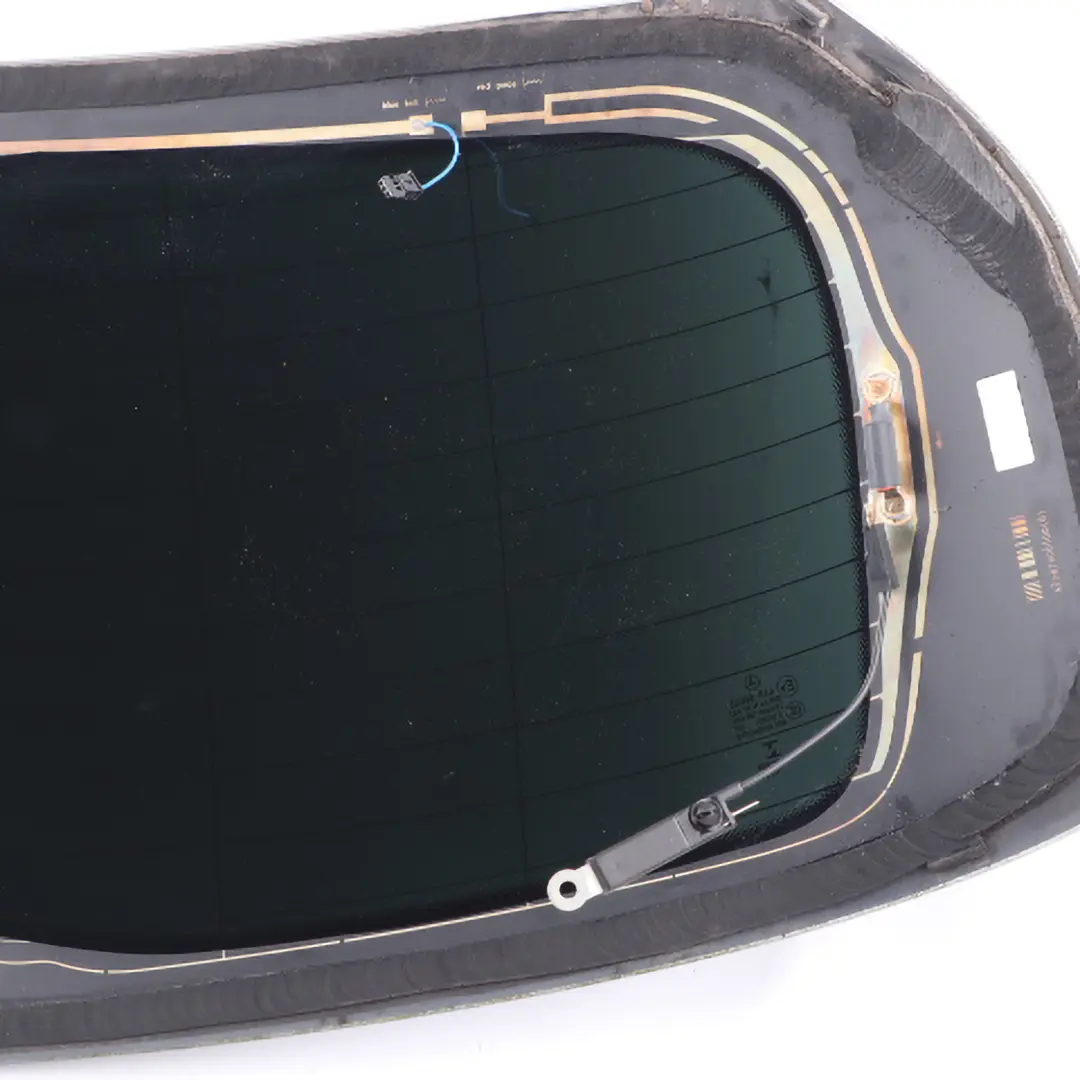 Lámina Tintada AS2 Para Ventana Trasera Portón Trasero para Mercedes W176 con número de pieza A1767400700 Mercedes W176 Lámina Tintada AS2 Para Ventana Trasera Portón Trasero - SKU A1767400700-1 - Número de pieza A1767400700